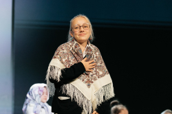 Делимся кадрами со спектакля «Кончится лето»!